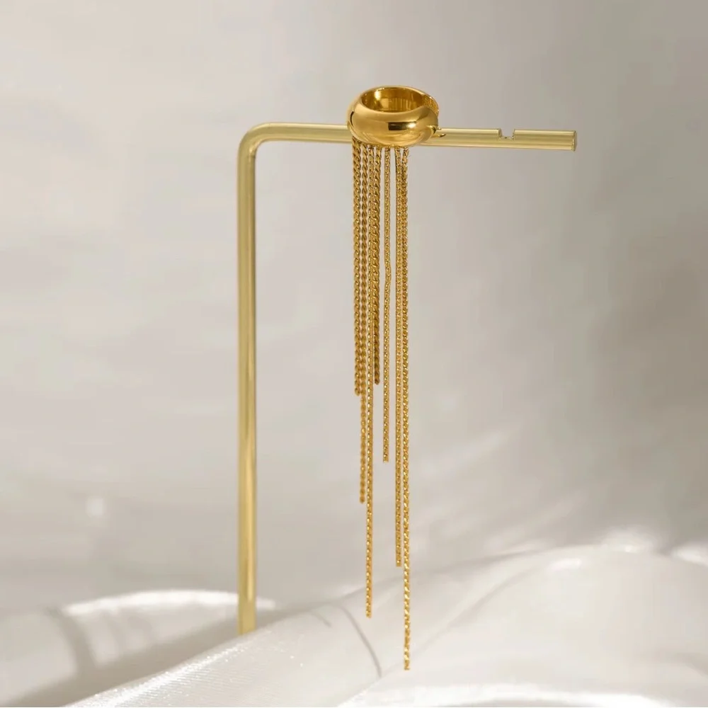 (A5) 18k gold plated Dangle Gold Ear Huggie